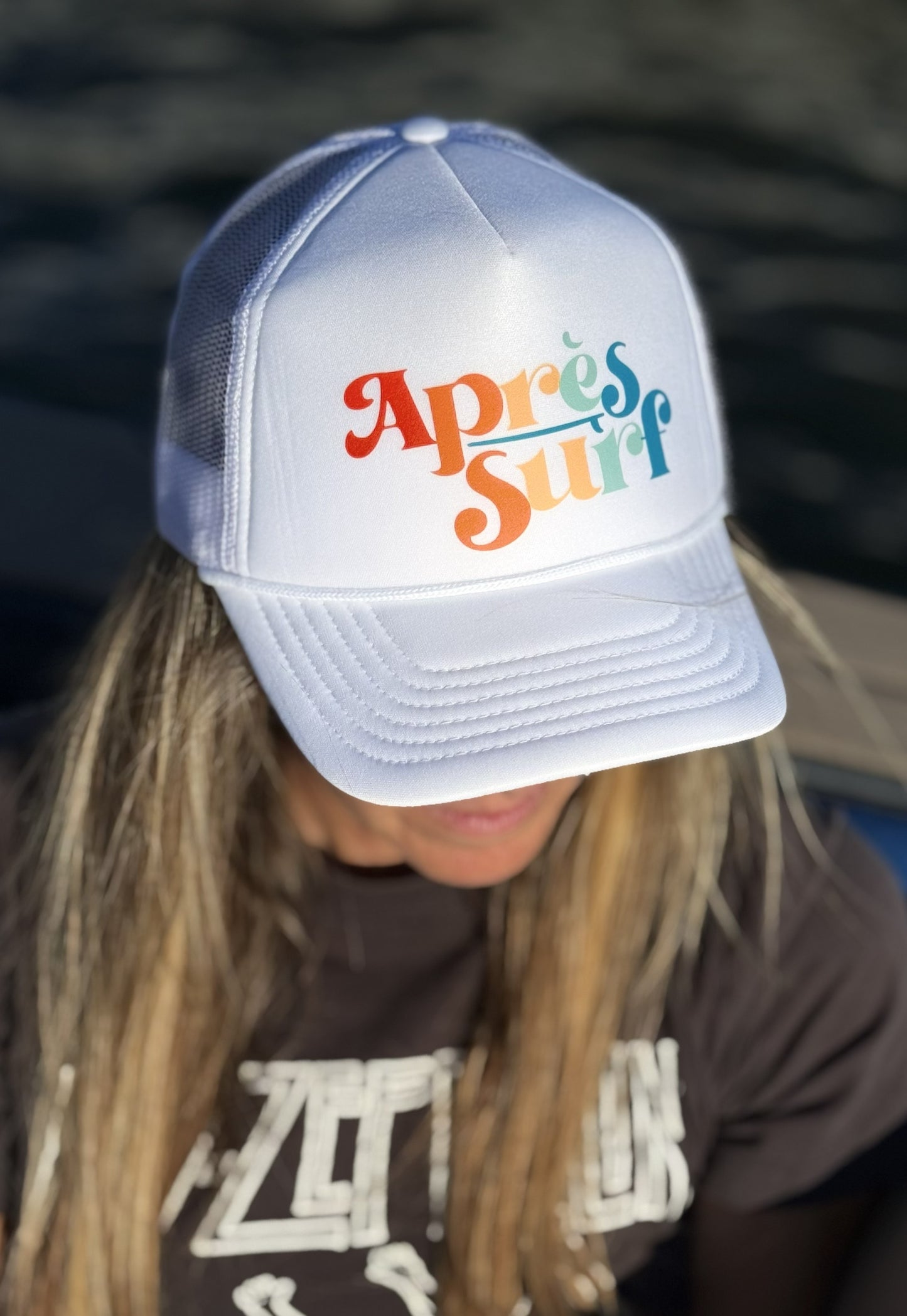 APRES SURF Trucker Hat